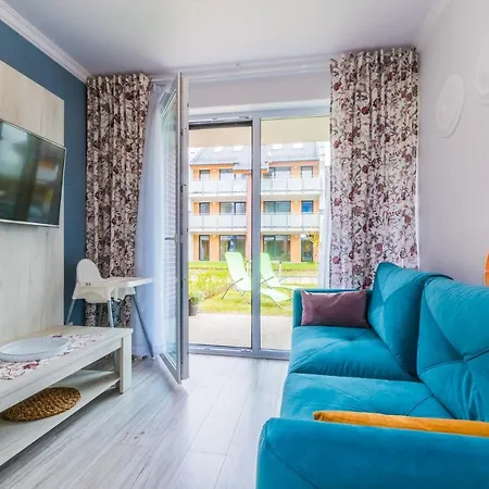 Lägenhet Apartament Klaudynka Jantar